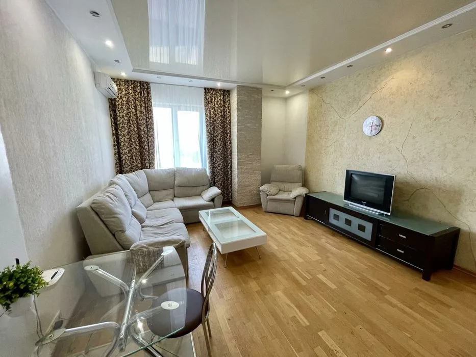 2 кімнати центр вул. Катеринська, 90