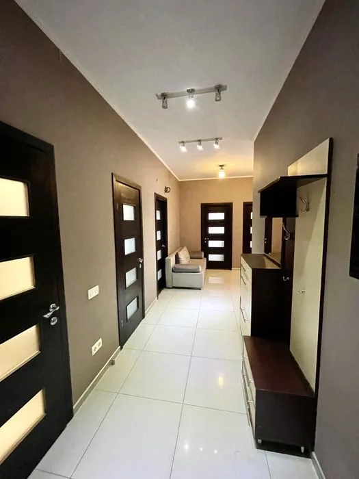 3 кімнати центр Військовий спуск 5/1