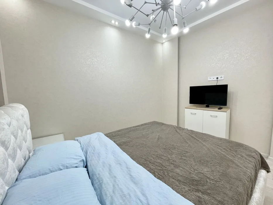 Студія VIP люкс 43 жемчужина Каманіна 16а