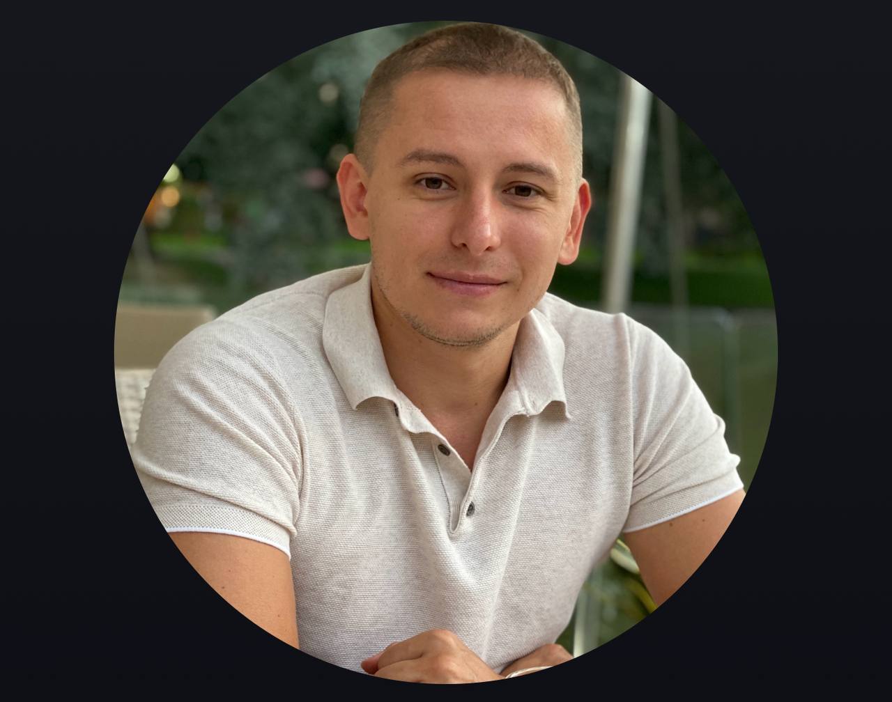 Костянтин — власник Аркадія24